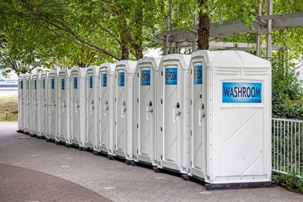 Best Temporary restroom rental  in Delcambre, LA